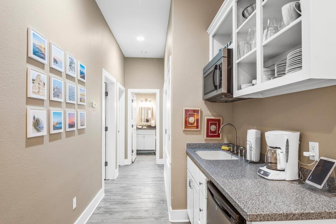 New 5 Bdrm W/Pool, Observation Deck Walk To Beach! Порт Арансас Екстериор снимка